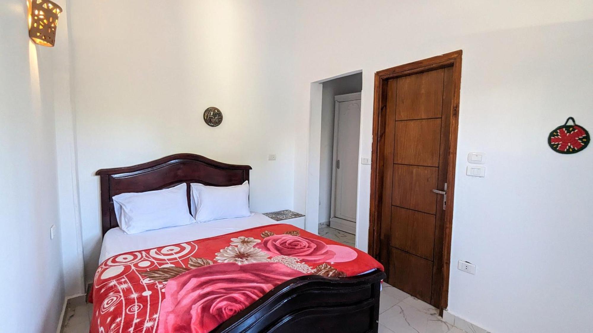 Yasmine Guest House Luksor Oda fotoğraf